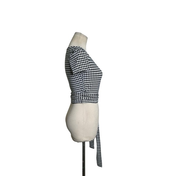 Forever 21 black white houndstooth short sleeves crop top size S - Picture 6 of 10